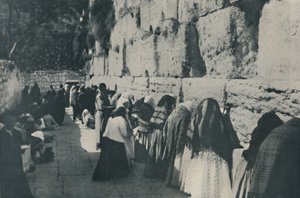 De Klaagmuur: De Dag van Rouw om de Verloren Stad van hun Voorouders, ca. 1935