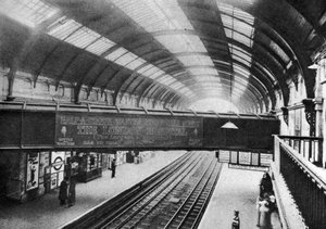 Het verloop van het Westbourne Aquaduct over Sloane Square Station, Londen, 1926-1927 door Unbekannt