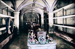 De crypte onder het koor van St Georges Chapel, Windsor Castle door Unbekannt
