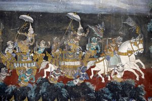 Het interieur van de Zilveren pagode muren is bedekt met muurschilderingen die verhalen uit de Reamker afbeelden, d.w.z. de Khmer-versie van het klassieke Indiase epos, de Ramayana. Sommige delen van de muurschilderingen zijn verslechterd en door het weer 