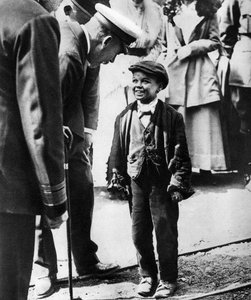 Het koninklijk bezoek aan Sunderland, 1918, 1935 door Unbekannt