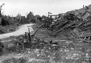 Het dorp Mametz na het bombardement in juli, Slag om de Somme