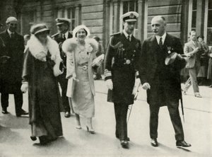 Hun Majesteiten in Edinburgh tijdens de Jubileumvieringen van Koning George V 1935, 1937