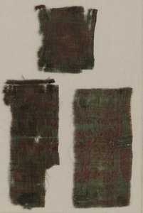 Drie fragmenten van Italiaanse gotische zijde, 1300