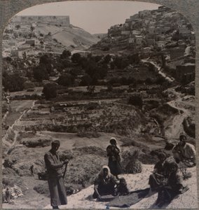Dorsen op het dak, met uitzicht op de vallei van Kedron, ca. 1900