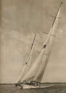 Twee beroemde jachten in een spannende wedstrijd, 1936 door Unbekannt