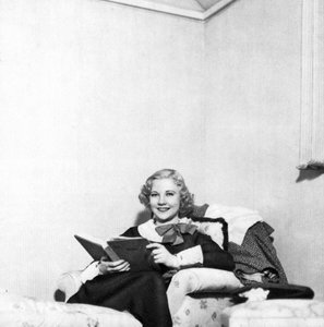 Una Merkel, Amerikaanse filmactrice, 1934-1935
