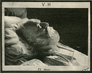 Victor Hugo na de dood, 1885 door Unbekannt