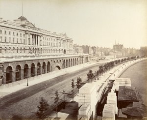 Victoria Embankment, met Somerset House, Londen, 1887 door Unbekannt