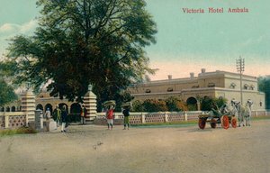 Victoria Hotel Ambala, c1900 door Unbekannt