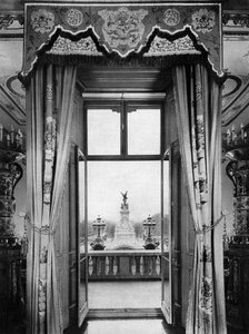 Uitzicht op het Victoria Monument vanuit Buckingham Palace, Londen, 1935