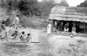 Dorp verstotelingen winkelen in Zuid-India, 1926
