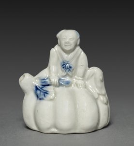 Waterdruppelaar in de vorm van een Chinese jongen zittend op een kalebas door Unbekannt