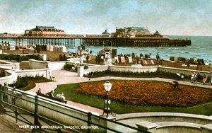 West Pier en Italiaanse Tuinen, Brighton, Sussex, 1928 door Unbekannt