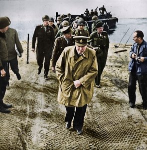 Winston Churchill over de Rijn. Voorwaarts naar Duitsland! Voorwaarts naar de overwinning!, 1945