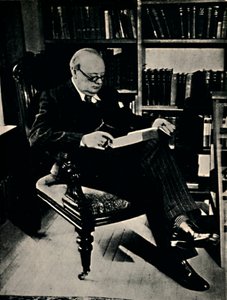 Winston Spencer Churchill in zijn bibliotheek, 1945 door Unbekannt