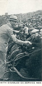 Met gehandicapte ex-dienstmannen, 1922 1937 door Unbekannt