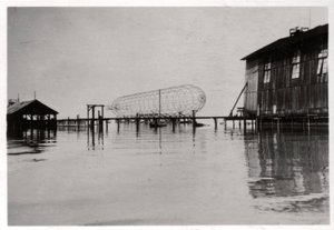 Zeppelin LZ 6 in aanbouw, Duitsland door Unbekannt