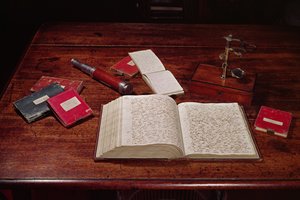 Boeken op het bureau van Charles Darwin