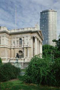 Tate Britain, geopend in 1897