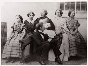 Alexander Parkes, Engelse uitvinder en chemicus, met zijn familie, ca. 1870