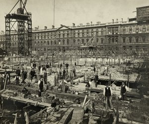 Bouw van de nieuwe regeringskantoren, Great George Street, Westminster, Londen, 24 september 1902, VK