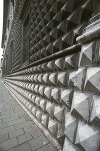 Detail van de gevel van Palazzo dei Diamanti, Ferrara, Italië