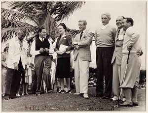 Edward, Hertog van Windsor en Wallis, Hertogin van Windsor bij een golftoernooi in Nassau
