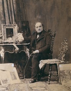 Erasmus Engerth aan het bureau