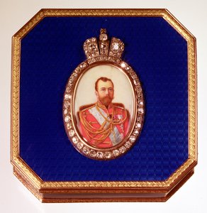 Faberge blauwe email doos, met portret van Tsaar Nicolaas II door Unbekannt