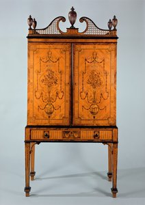 George III Craven kabinet, satijnhout en marqueterie, op standaard