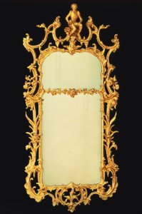 George III vergulde pier spiegel, met twee platen, uitgebreide bekroning, gecentreerd door de figuur van een aap op een rotsstandaard, c.1765 door Unbekannt