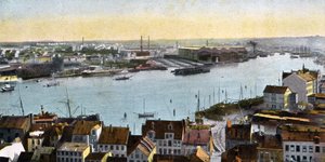 Kiel, Duitsland - uitzicht op de werf vanaf de Nicolaikirche