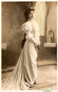 Oude ansichtkaart/Yvonne Dubel (1881-1958)/Actrice
