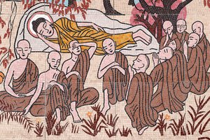 Ong Nui boeddhistische pagode, muurschildering, Het leven van de Boeddha, Na 45 jaar het Dharma onderwezen te hebben, ging de Boeddha over in Parinirvana, Quy Nhon, Vietnam, 2019 (foto) door Unbekannt