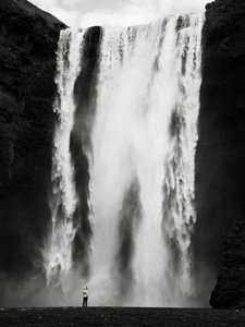 Skógafoss, IJsland, 2011 door Leopold Blonder
