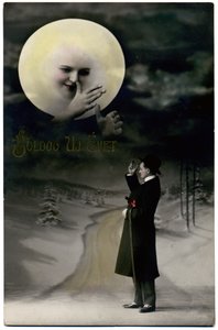 Maatschappij. Wensen voor het nieuwe jaar. De maan en een wandelaar. Ansichtkaart, Hongarije, ca. 1920 door Unbekannter Künstler