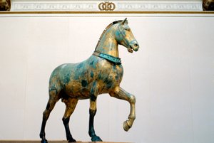 Standbeeld van een van de vier triomfquadriga paarden van San Marco