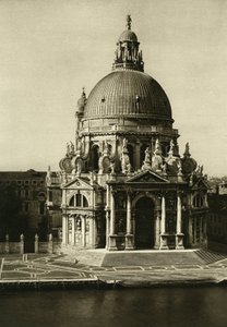De Basiliek van Santa Maria della Salute aan het einde van het Canal Grande. Venetië Fotografie door Wilhelm Bode door Unbekannt