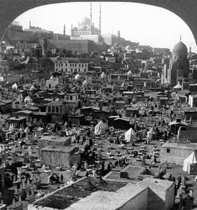 Citadel en Mohammed Ali Moskee voorbij Bab-el-Wezir begraafplaats, Caïro, Egypte, 1905