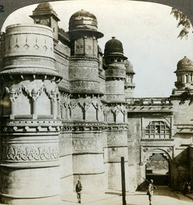 Man Singh-paleis, Gwalior, Madhya Pradesh, India door Underwood and Underwood