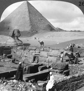 Ruïnes van de granieten tempel, de Sfinx en de Grote Piramide, Egypte, 1905
