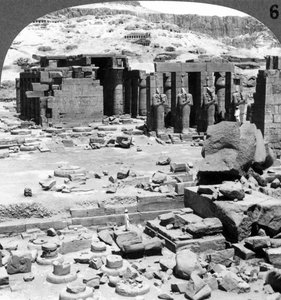 Het Ramesseum, de tempel van Ramses II, in Thebe, Egypte, 1905