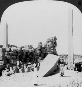De hoogste obelisk in Egypte, in de tempel van Karnak, Thebe, Egypte, 1905