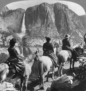 Yosemite Falls, vanaf Glacier Point trail, Yosemite Valley, Californië, VS