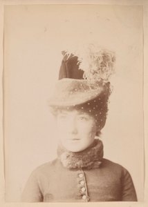uit een album van portretten door Unknown