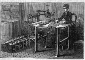 Toepassing van Faure-batterijen: snijmachine voor stof aangedreven door de accumulator. Gravure in 