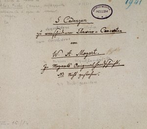 Eerste pagina van een manuscript van 5 cadensen voor piano door Mozart door Unknown artist