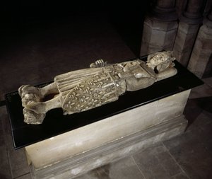 Liggende in marmer van Karel I van Anjou of Karel van Sicilië (1227-1285), Koning van Napels en Sicilië