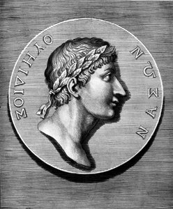 Portret van Ovidius in medaillon. Gravure uit de 19e eeuw. Coll Maciet, Bibliotheque des Arts décoratifs, Parijs. door Unknown artist